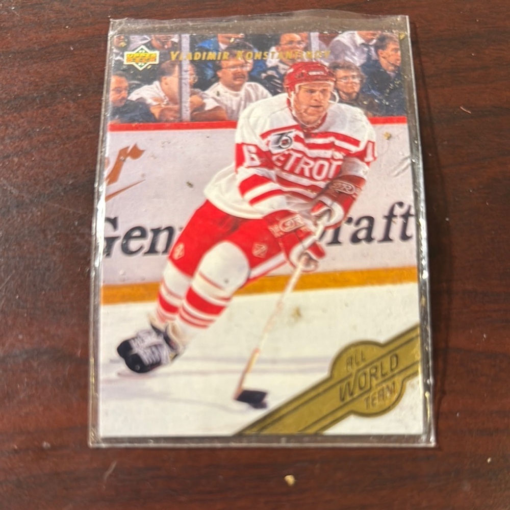 Upper Deck Vladimir Konstantinov Hockey Card